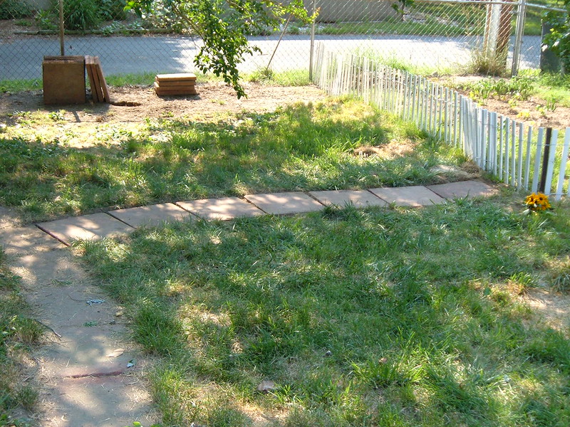Créer une allée de jardin : matériaux, styles, conseils de pose